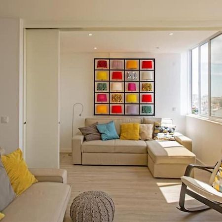 Magnificent 1 Bedroom Apartment With Views Over The Ocean Costa da Caparica Exterior foto